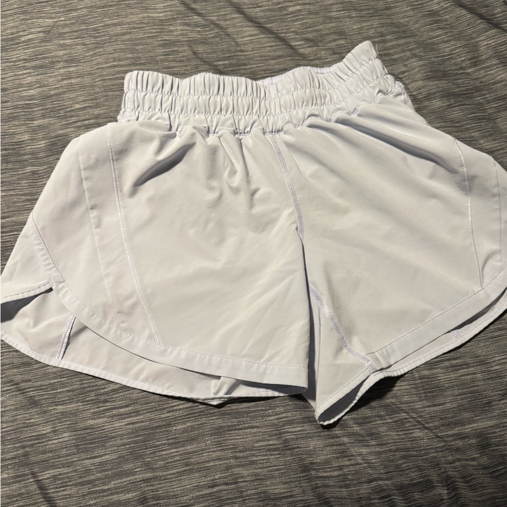 Lululemon 5” Mid Rise Track That short